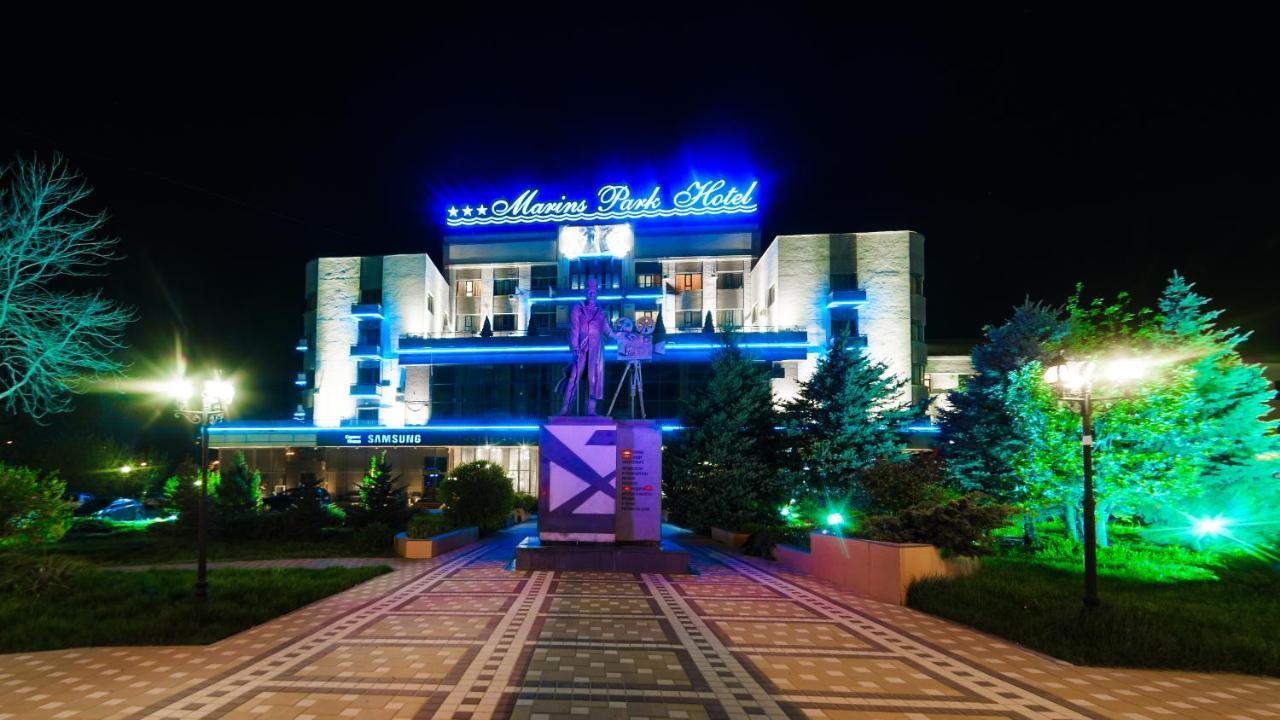 Marins Park Hotel Rostov Exterior photo